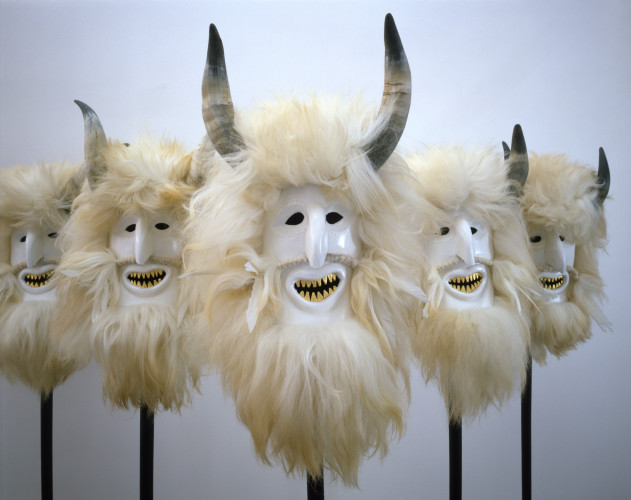 Ioana-Nemes-The-white-team-Satan-2009-sheep-fur-leather-horns-gold-epoxide-lacquer-wood-5-pieces-each-170-x-26-cm-courtesy-Jiri-Svestka-Gallery-